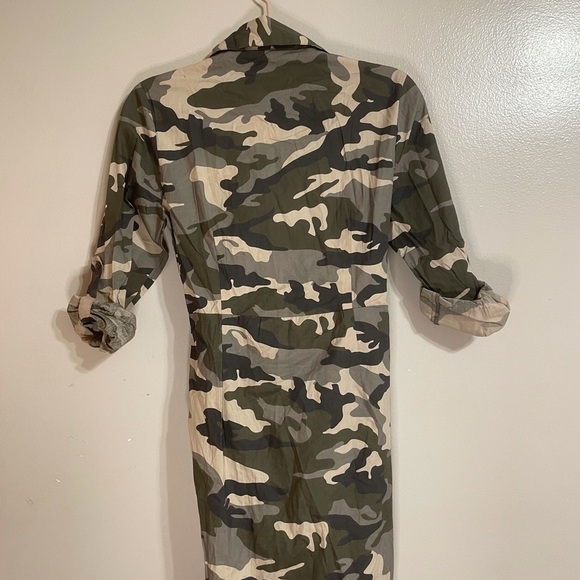 𝅺Thread Story Camoflauge Button Up TOP / BLOUSE NWT - Picture 12 of 14
